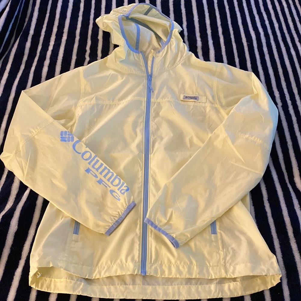 NWOT Columbia Hooded Windbreaker Jacket Pale Yellow Size Small